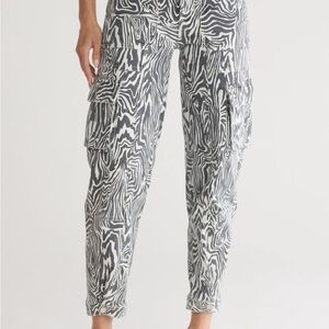 MOTHER Zebra Curbside Flood Cargo Jeans